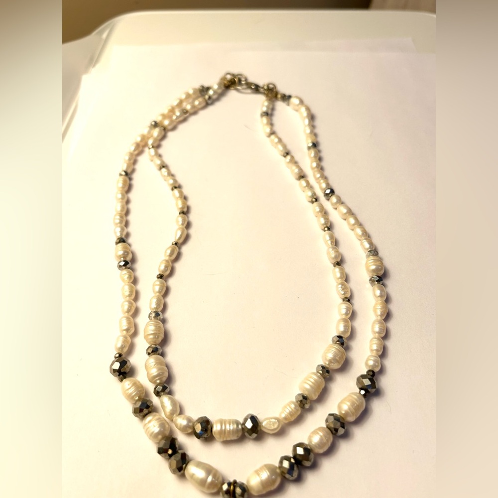 Elegant Pearl and Silver Beaded Necklace